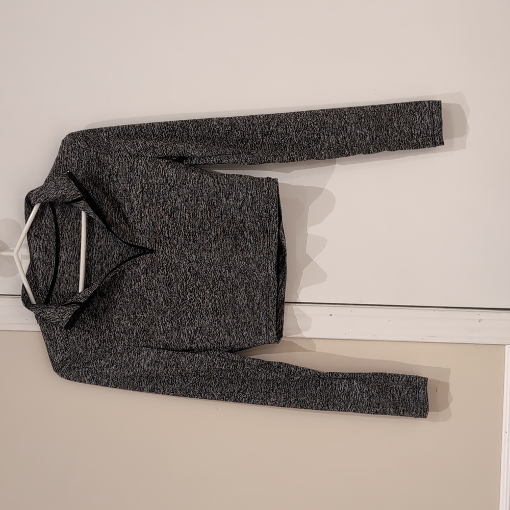 Half zipped cropped sweatshirts